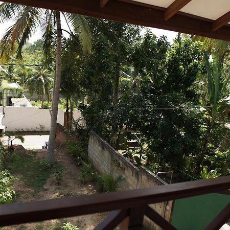Surf Nest Hiriketiya Hotel Dickwella Exterior photo