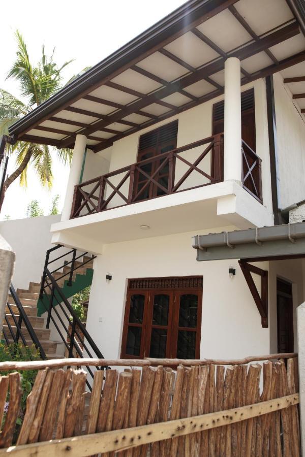 Surf Nest Hiriketiya Hotel Dickwella Exterior photo