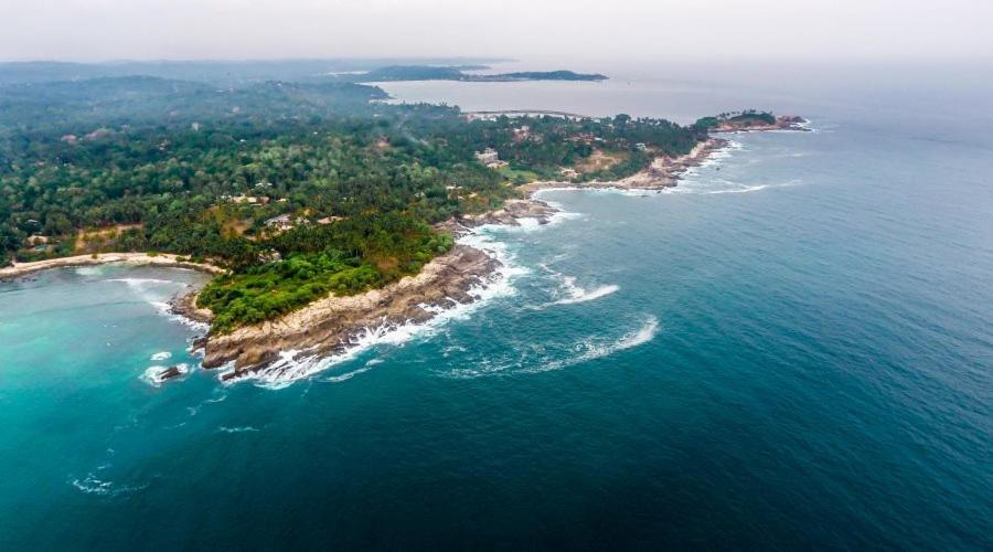 Surf Nest Hiriketiya Hotel Dickwella Exterior photo
