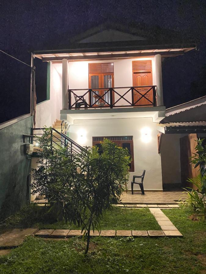 Surf Nest Hiriketiya Hotel Dickwella Exterior photo